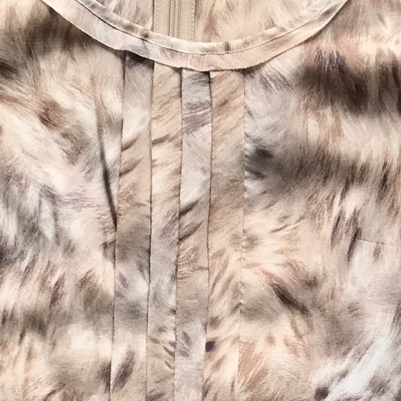 Michael Kors Silk Tank, Size 6 - Picture 5 of 6